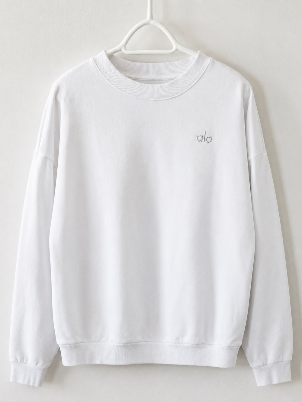 ALO Yoga White Crewneck Sweatshirt with Subtle Embroidered Logo